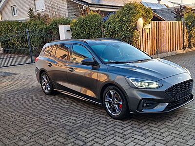 Ford Focus Turnier ST-Line X 2,0EcoBlue Automatik AHK