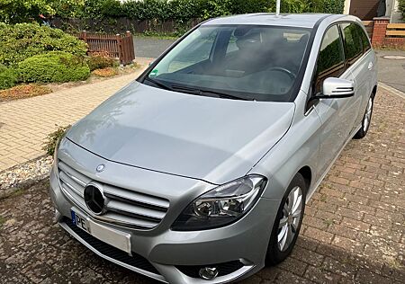 Mercedes-Benz B 180 BlueEFFICIENCY -