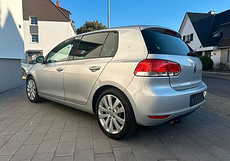 VW Golf Volkswagen 1.4 TSI 90 kW Highline Highline