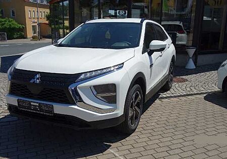 Mitsubishi Eclipse Cross PHEV 2.4 BASIS 4WD AHK,Kamera,Smar