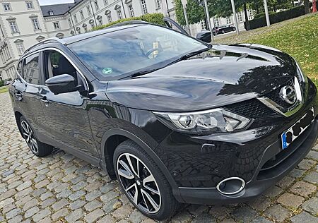 Nissan Qashqai 1.5 dCi Tekna AHK, 2ZonenKilma, 360CAM