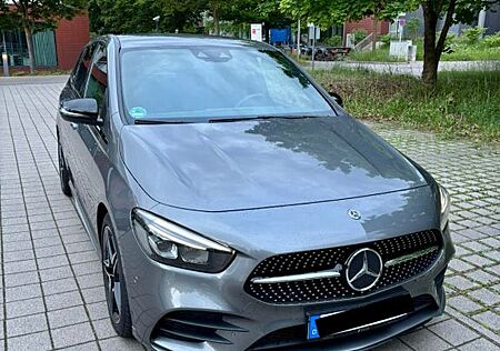 Mercedes-Benz B 250 DCT -