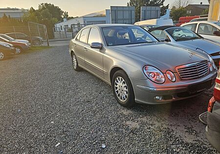 Mercedes-Benz E 240 Elegance