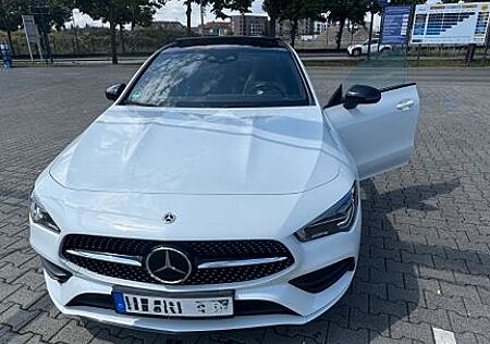 Mercedes-Benz CLA 220 d DCT -
