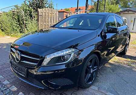 Mercedes-Benz A 200 *Aut*Xenon*LED*Pano*Navi*Leder*SHZ