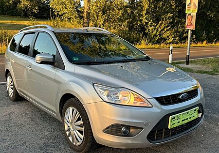 Ford Focus 1,6 Turnier Klima Sitzheizung ZV TÜV NEU