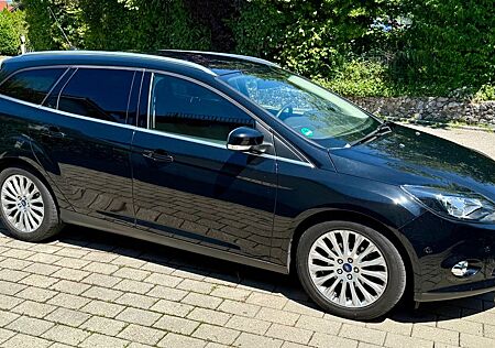 Ford Focus 1,0 EcoBoost 92kW SYNC Edition Turnier...