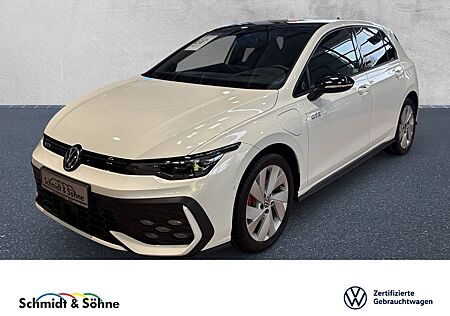 VW Golf Volkswagen VIII GTE Matrix+Black/Pano/HuD/Travel