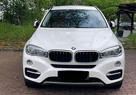 BMW X6 xDrive 30d HEADUP*S-DACH*KAMERA*AHK