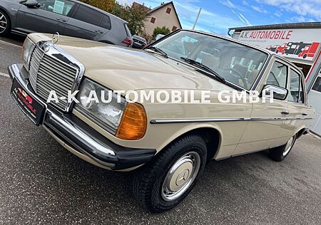 Mercedes-Benz 200 gebraucht kaufen Mercedes-Benz 200 W123 / Limousine*AUTOMATIK*H-KENNZEICHEN*