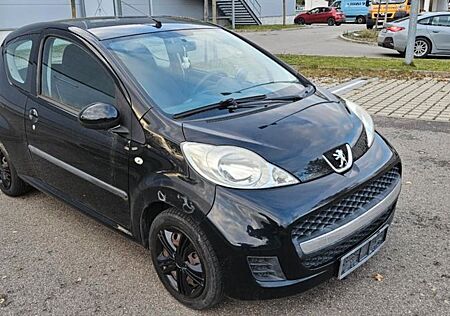 Peugeot 107 Filou 1,0 ( 68 PS ) klima ( Unfallfrei )
