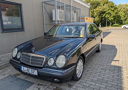 Mercedes-Benz E 280 Elegance Tüv NEU