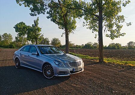 Mercedes-Benz E 220 CDI BlueEFFICIENCY AVANTGARDE AVANTGARDE