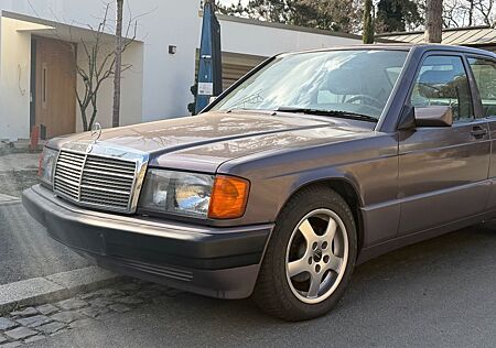 Mercedes-Benz 190