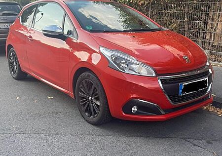 Peugeot 208 1.2 Allure PureTech 110 STOP & START Allure