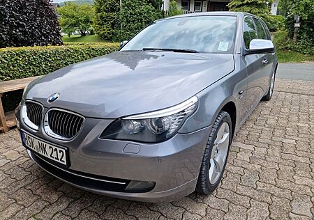 BMW 525d xDrive touring -AHK, Xenon, PDC ,
