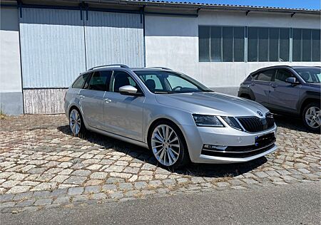 Skoda Octavia 2.0 TSI DSG Style Combi Style Business