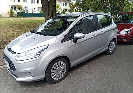 Ford B-Max 1,0 EcoBoost 92kW S/S Titanium Titanium