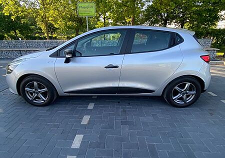Renault Clio Authentique 1.2 16V 65 Authentique
