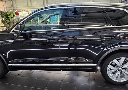 VW Touareg Volkswagen V6 TDI 4M LUFTFED.NACHTS,HEAD-UP, AHK,MASSAGE