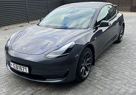 Tesla Model 3 Dualmotor Long Range