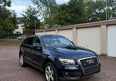 Audi Q5 2.0 TFSI S tronic quattro-Scheckheftgepflegt