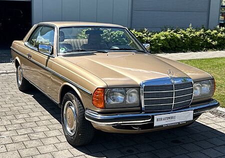 Mercedes-Benz 230 CE W123 *Oldtimer* H-Zulassung*Checkheft*