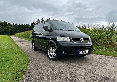 VW T5 Multivan Volkswagen Concert 2.5 TDi BPC