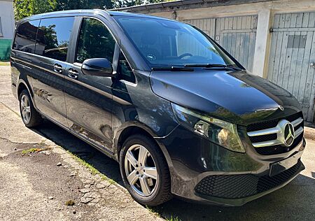 Mercedes-Benz V 250 d lang / 360/6.Sitzer