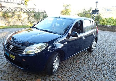 Dacia Sandero Basis mit 77`km+AHK 1.HAND! 1350,-