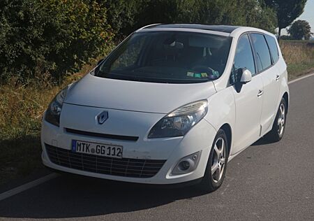 Renault Scenic Luxe dCi 130