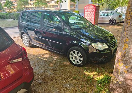 VW Touran Volkswagen 2.0 TDI DSG DPF Highline Highline
