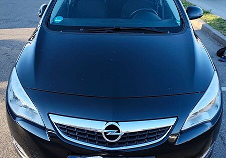 Opel Astra 1.4 Turbo Sport 103kW Sport TÜV 7/27