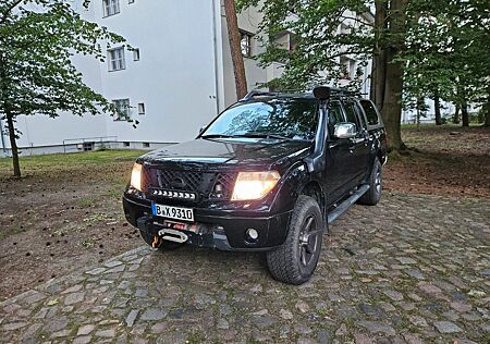 Nissan 300 ZX Navara D40 2007 4x4 Offroad Umbau