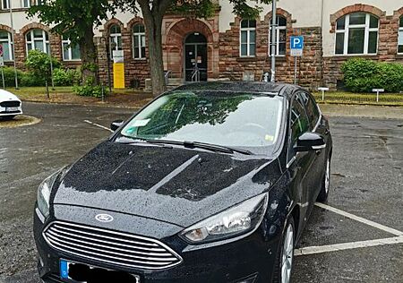 Ford Focus 1,0 EcoBoost 92kW Titanium Titanium