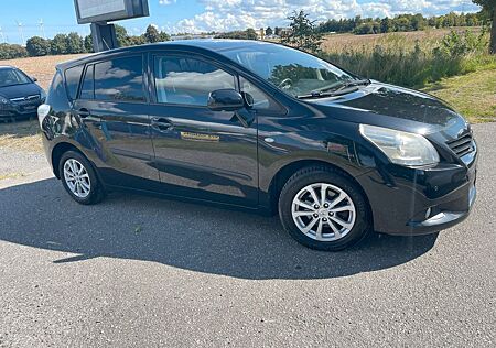 Toyota Verso Edition/TÜV NEU /AUTOMATIK/PDC/P.DACH/