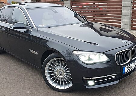 BMW 760i ,Individual,Facelift,Lang, Luft,Head,544 ps