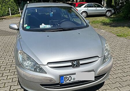 Peugeot 307 mit neun Tüv