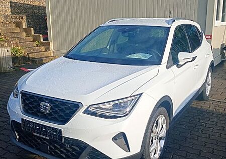 Seat Arona Facel. FR KAM,NAVI,SHZ,ACC, VIRT C,LED