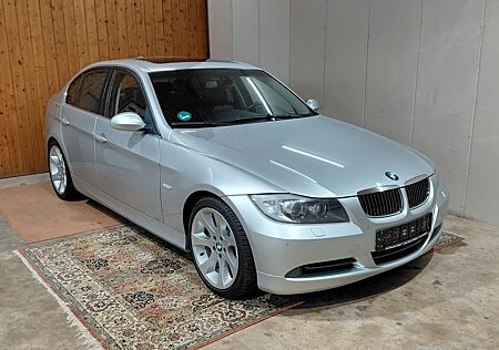 BMW 330i Schalter / TÜV NEU