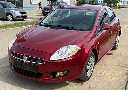 Fiat Bravo 1.4 16V Dynamic/WENIG-KM/SAUBER/EURO-4/