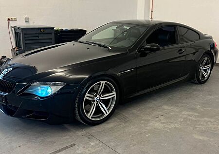 BMW M6 Coupé - Deutsch - Motor + SMG revidiert