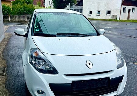 Renault Clio Dynamique TCE 100 Eco2 Dynamique