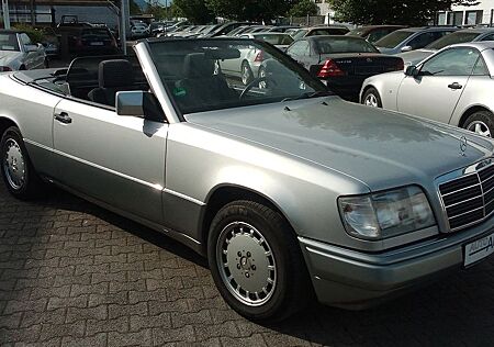 Mercedes-Benz E 200 C124 W124 Cabriolet