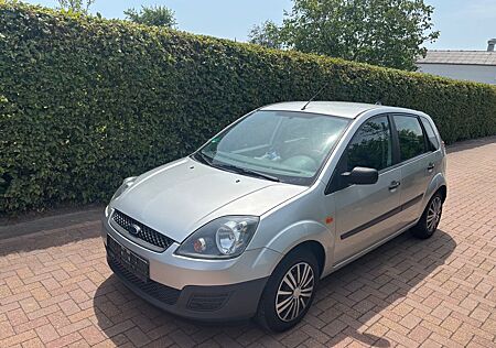 Ford Fiesta 1,4 16V Ambiente Ambiente