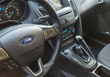 Ford Focus 1,0 EcoBoost 92kW Titanium Turnier Tit...