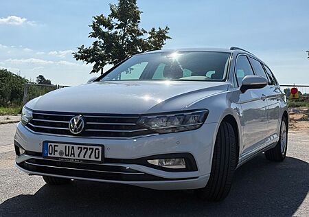 VW Passat Variant Volkswagen 2.0 TDI SCR Comfortline Varia...