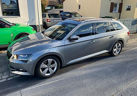 Skoda Superb 2.0 TDI SCR 140kW DSG 4x4 Style Combi...