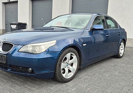 BMW 520i