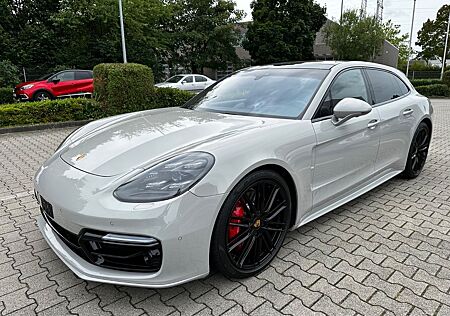 Porsche Panamera GTS Sport Turismo GTS